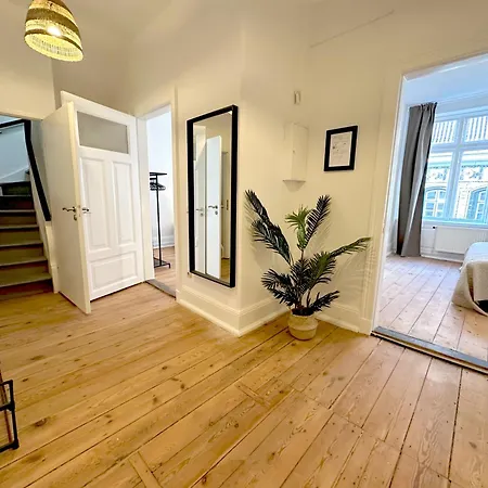 Moderne Ambient Direkt In Der Luebecker Altstadt